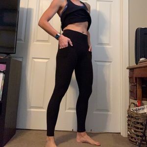 Athleta Salutation Stash Pocket Tights -Small EUC